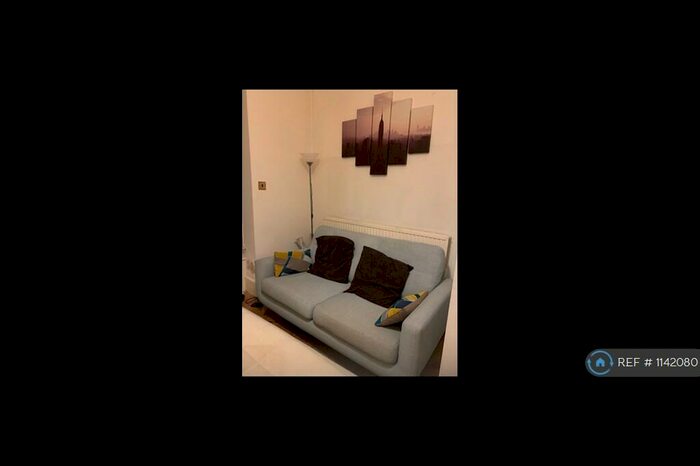 1 Bedroom Flat To Rent In Lorne Road, London, E7