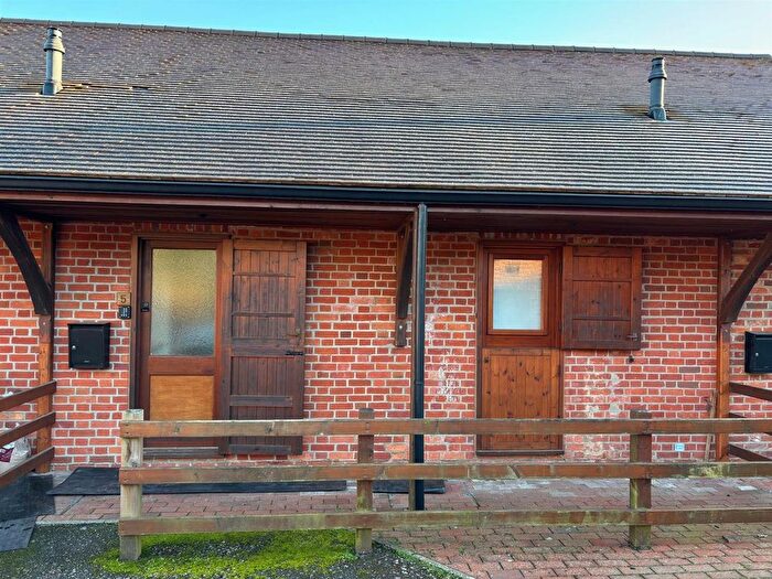 1 Bedroom Cottage To Rent In Lucks Hill, West Malling, ME19