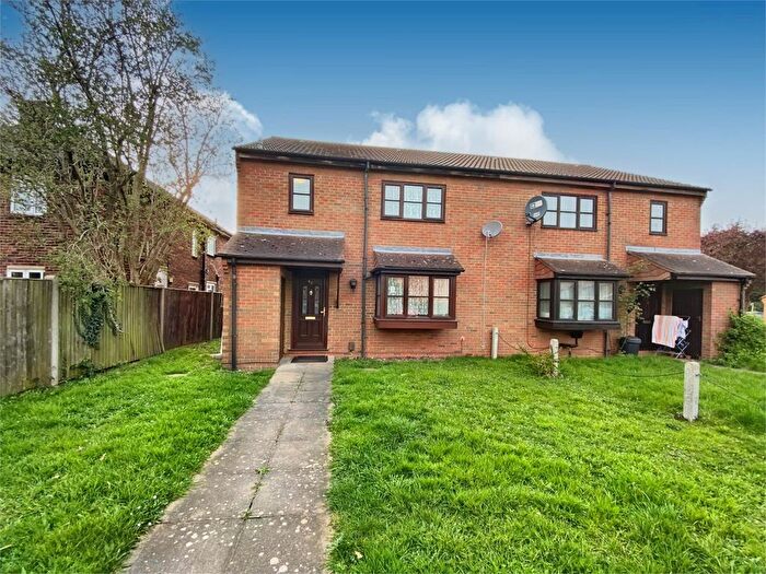 1 Bedroom Terraced House To Rent In Boltons Lane, Harlington, UB3