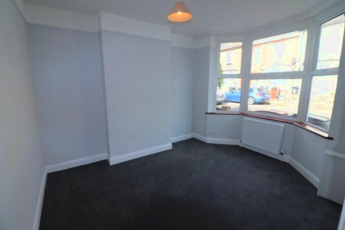 3 Bedroom Property To Rent In Weight Road, Chelmsford, CM2