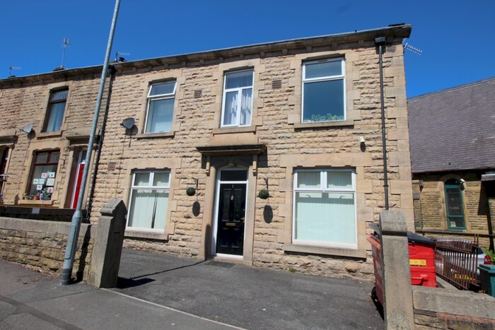 1 Bedroom Flat To Rent In Park Road, Darwen, Lancashire, BB3