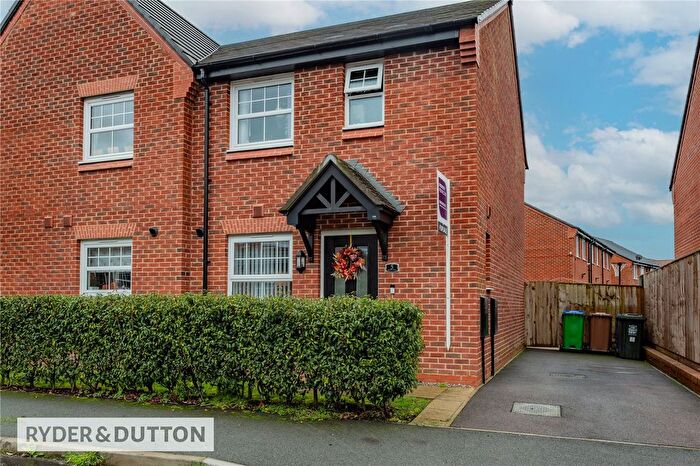 3 Bedroom Semi Detached House For Sale In Kirkfell Drive, Middleton, Manchester, M24