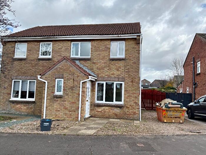 3 Bedroom Semi-Detached House To Rent In Beaufort Way, Rhoose, CF62