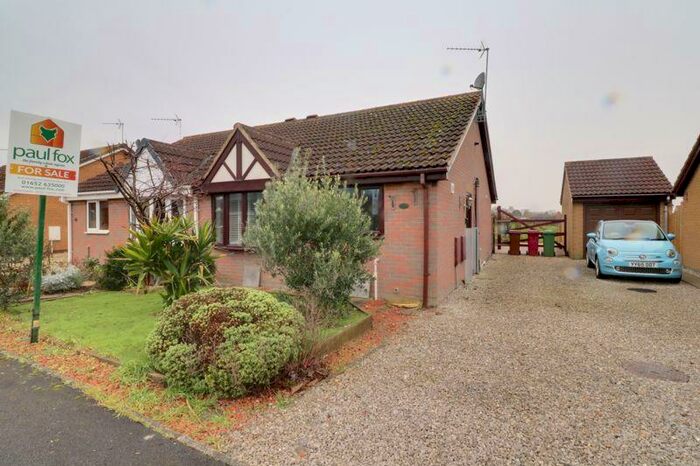 2 Bedroom Semi-Detached Bungalow For Sale In Old Warp Lane, Barton-Upon-Humber, DN18