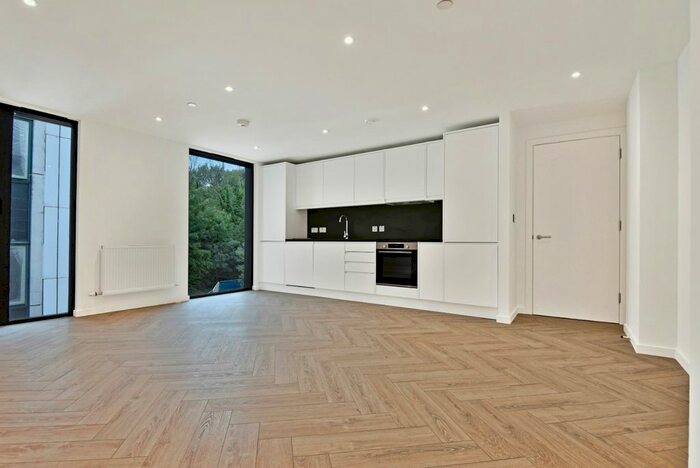 1 Bedroom Flat To Rent In Avenue Road, London, N6