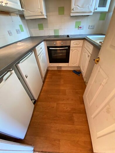 1 Bedroom Terraced House To Rent In Sharpness Close, Hayes, UB4
