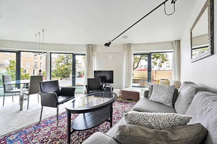 2 Bedroom Flat To Rent In Hortensia Road, Chelsea, London, SW10