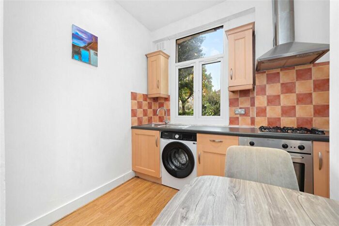 1 Bedroom Apartment To Rent In New North Road, N1