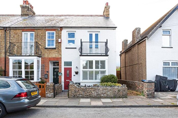 2 Bedroom End Of Terrace House For Sale In York Terrace, Birchington, CT7