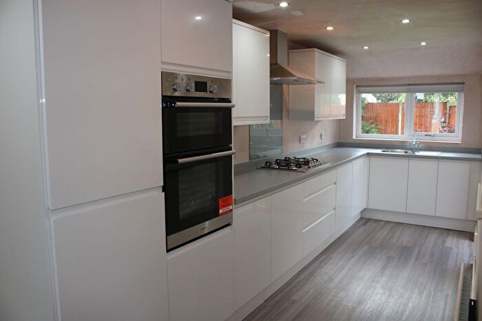 4 Bedroom Semi-Detached House To Rent In Crondall Grove, Liverpool, L15