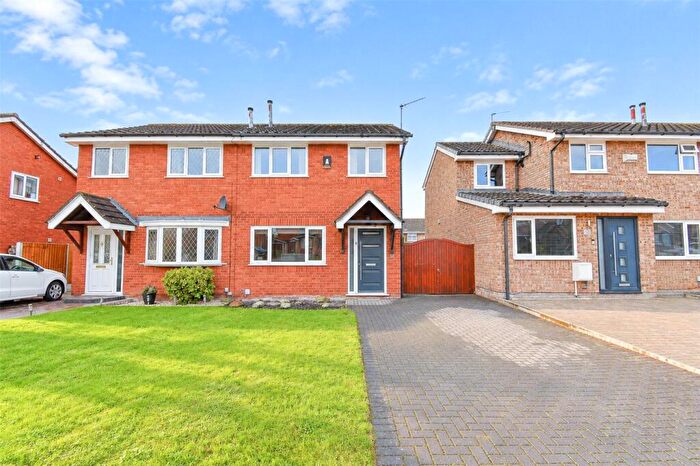 3 Bedroom Semi-Detached House For Sale In Binsey Close, Saughall Massie, Wirral, CH49