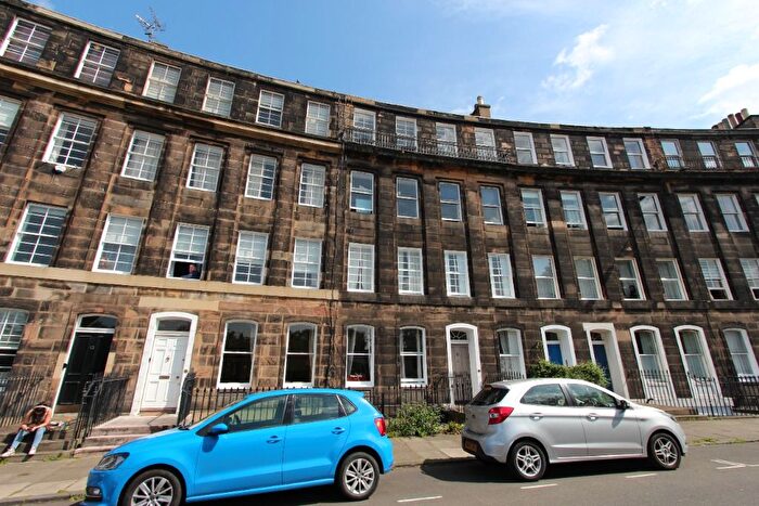 2 Bedroom Flat To Rent In Gardners Crescent, Fountainbridge, Edinburgh, EH3