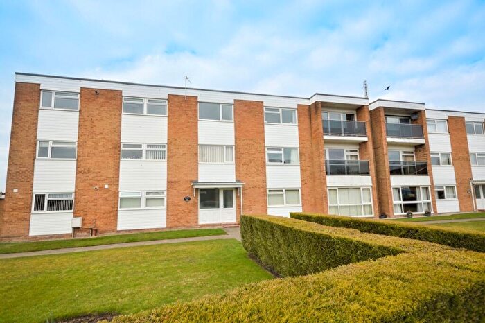 2 Bedroom Apartment To Rent In Dairyground Road, Bramhall, SK7