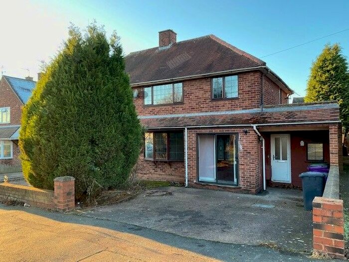 3 Bedroom Semi-Detached House To Rent In Griffiths Drive, Wednesfield, Wolverhampton, WV11