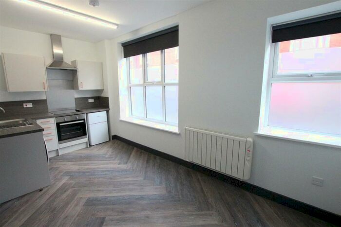 1 Bedroom Flat To Rent In Hazelwood Road, Northampton, Northampton, NN1