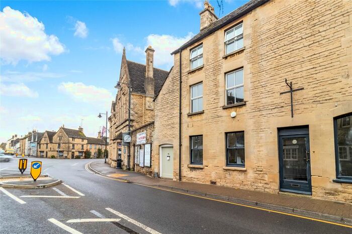 1 Bedroom Flat To Rent In Long Street, Tetbury, Gloucestershire, GL8