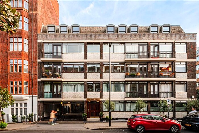 2 Bedroom Flat For Sale In Guilford Street, Bloomsbury, WC1N