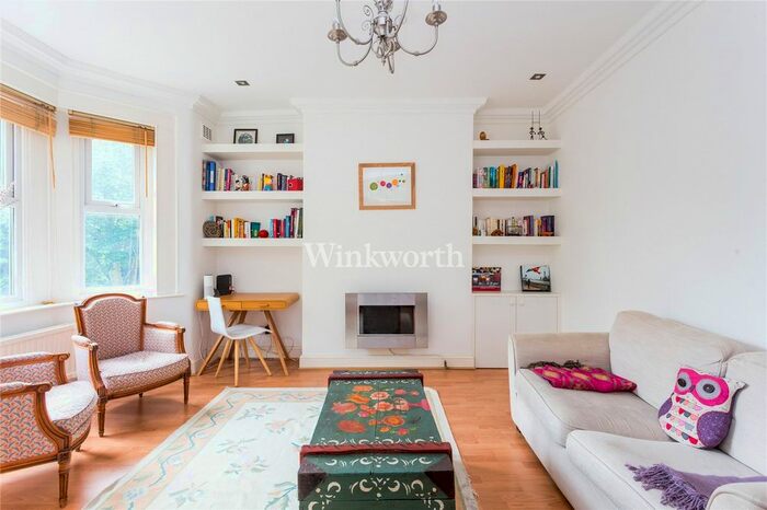 2 Bedroom Flat To Rent In Waldeck Road, London, N15