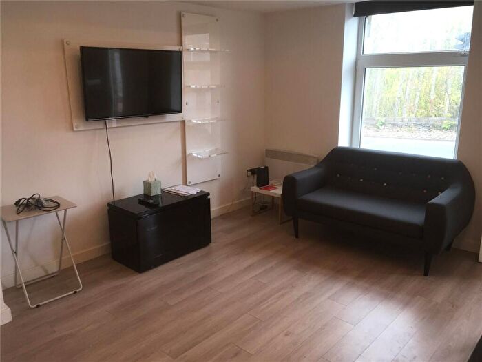 2 Bedroom Terraced House To Rent In Damside Road, Huddersfield, HD4