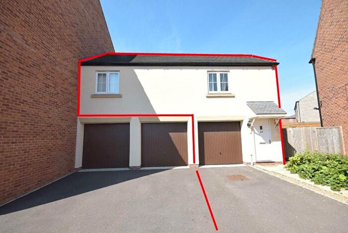 2 Bedroom Flat To Rent In With Parking & Garage - Proclamation Avenue, Rothwell, Kettering, NN14