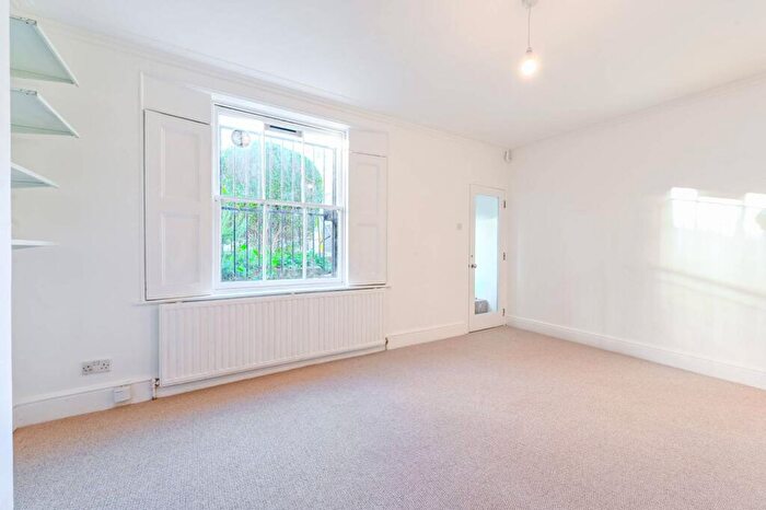 1 Bedroom Flat To Rent In Queen Margarets Grove, Mildmay, London, N1
