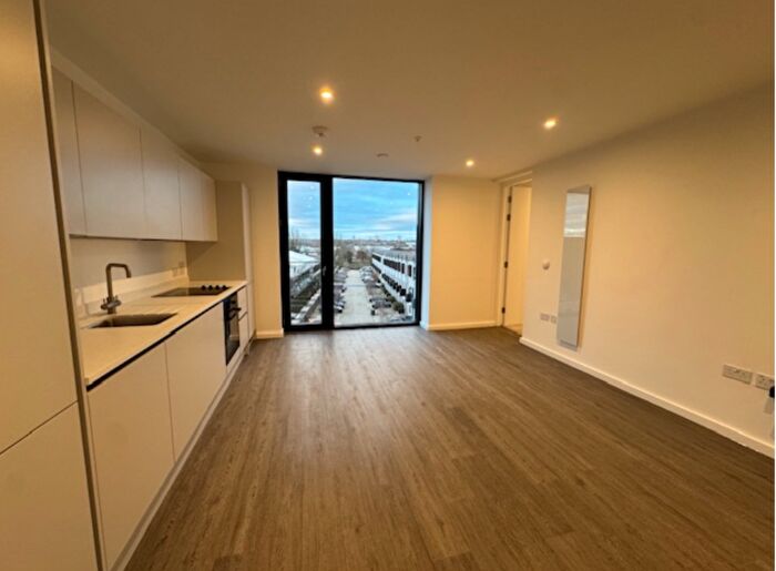 2 Bedroom Apartment To Rent In Dean Road, Manchester, Greater Manchester, M3