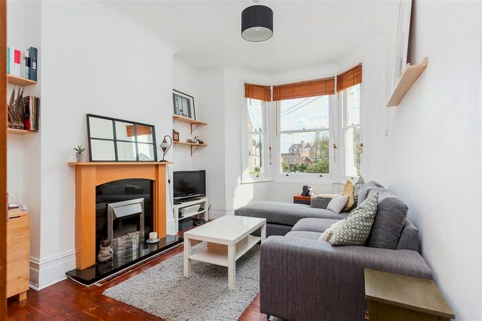 2 Bedroom Flat To Rent In Denholme Road, London, W9