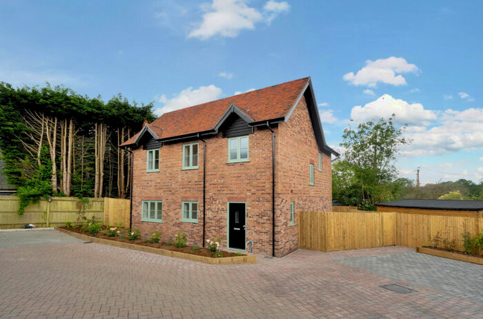 4 Bedroom Detached House For Sale In Embley Lane, East Wellow, Romsey, Hampshire, SO51