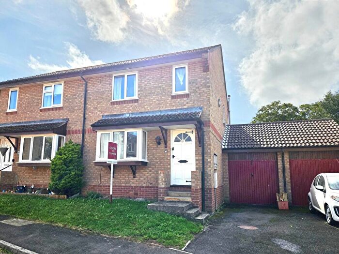 3 Bedroom Semi-Detached House For Sale In Pendragon Park, Glastonbury, BA6