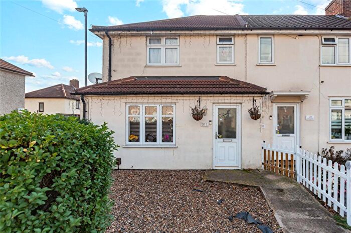 3 Bedroom End Of Terrace House For Sale In Eastfield Road, Dagenham, RM10