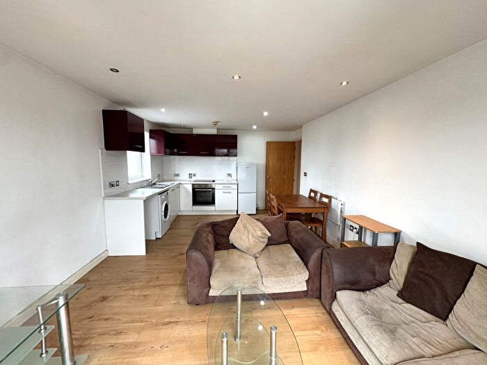 2 Bedroom Flat To Rent In Modern Apartment With Parking. Parkfield House, North Road, Cardiff., CF14
