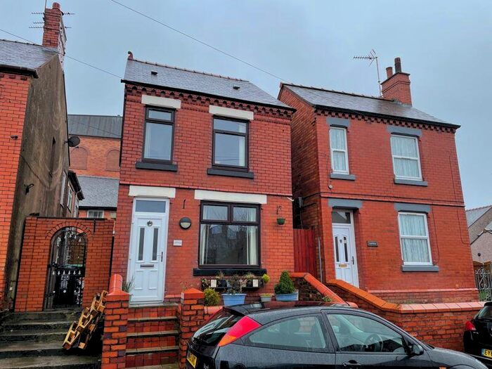 2 Bedroom Detached House For Sale In New Street, Rhosllanerchrugog, LL14