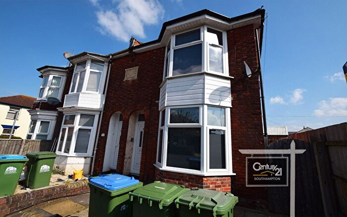 2 Bedroom Flat To Rent In |Ref: |, Carlisle Road, Southampton, SO16
