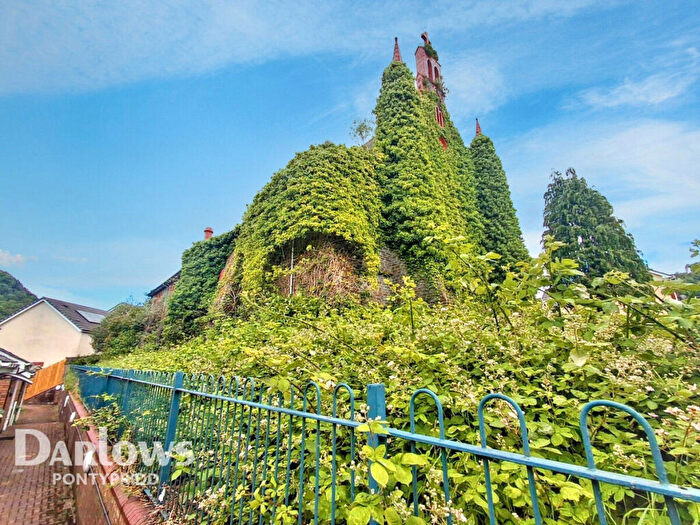 3 Bedroom Property For Sale In Dorothy Street, Pontypridd, CF37