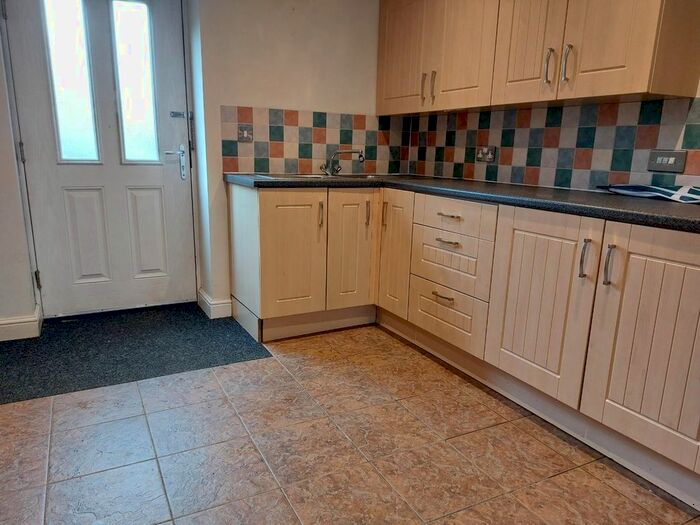 2 Bedroom Flat To Rent In Hastings Road, Nantwich, CW5