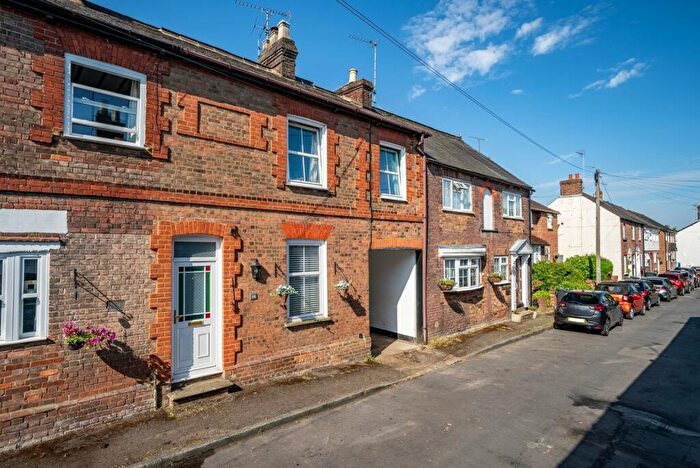4 Bedroom Terraced House For Sale In George Street, Markyate, St. Albans, Hertfordshire, AL3