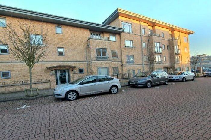2 Bedroom Flat To Rent In Robinson Street, Milton Keynes MK3