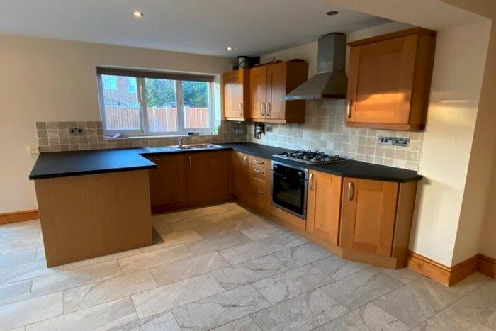 2 Bedroom Semi-Detached House To Rent In Sprotbrough Road, Doncaster, DN5