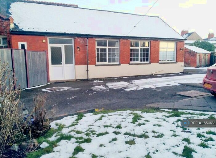 2 Bedroom Bungalow To Rent In Owen Street, Coalville, LE67