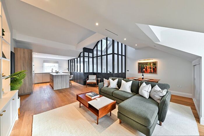 3 Bedroom Flat For Sale In Roland Gardens, Chelsea, London, SW7
