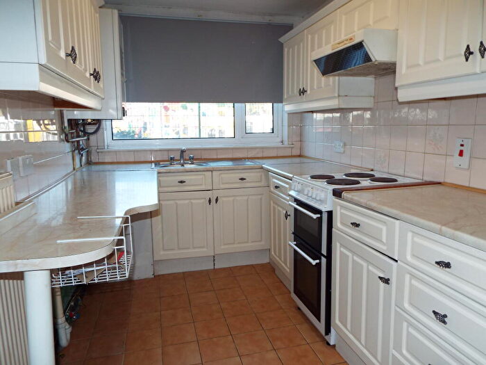 4 Bedroom House To Rent In Albion Road, Gravesend, DA12