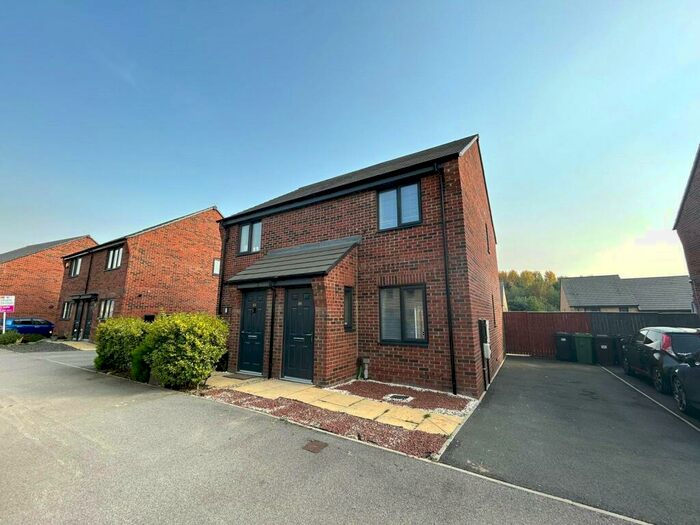 2 Bedroom House To Rent In Magnolia Road, Seacroft, Leeds, West Yorkshire, LS14