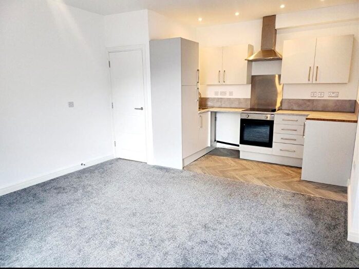 1 Bedroom Flat To Rent In Wood Street, Ashton-Under-Lyne, OL6