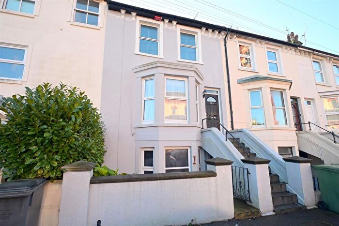 1 Bedroom Flat For Sale In Tideswell Road, Eastbourne, BN21