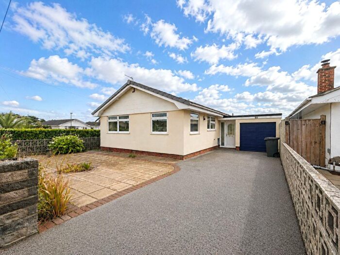 3 Bedroom Detached Bungalow For Sale In The Close, Brixham, Devon, TQ5