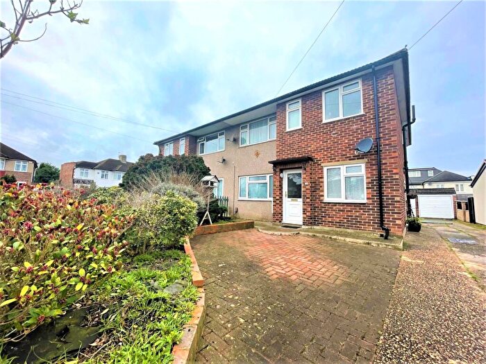 2 Bedroom Maisonette To Rent In Onslow Drive, Sidcup, Kent, DA14