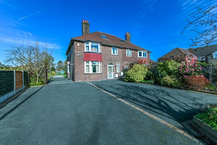 4 Bedroom Semi Detached House For Sale In Park Road, Timperley, WA15