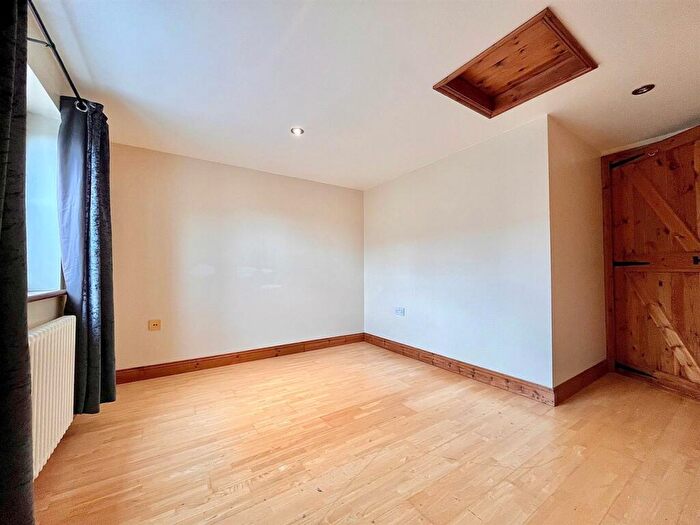 2 Bedroom Terraced House For Sale In Gordon Road, Great Yarmouth, NR31