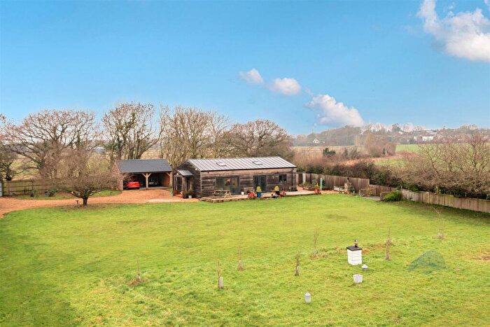 2 Bedroom Barn Conversion For Sale In Ranvilles Lane, Stubbington, PO14