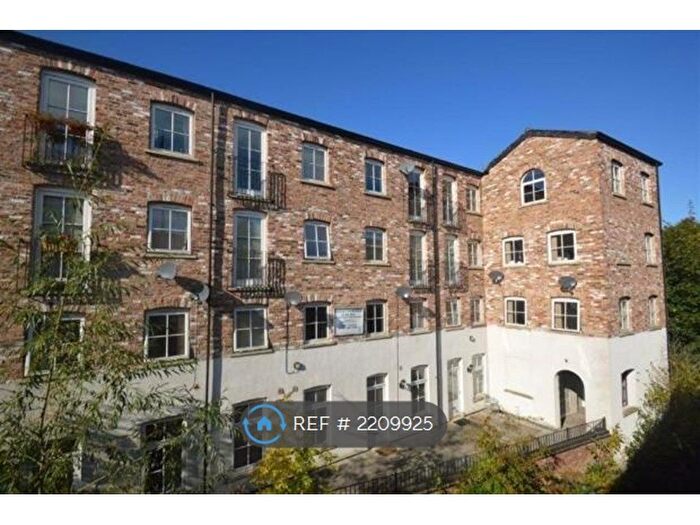 2 Bedroom Flat To Rent In Alma Mill, Macclesfield, SK11